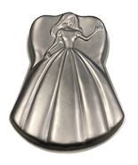 Vintage Wilton Mattel Barbie Princess Cake Pan 1998 Aluminum - $25.00
