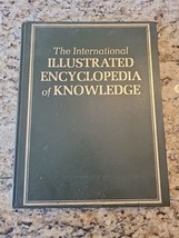 The Illustrated International Enyclopedia of  Knowledge Volume One A-ARC 1969 - £14.90 GBP