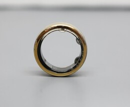 Oura Ring Gen3 Horizon Size 8 - Gold JZ90-51383-08 image 3