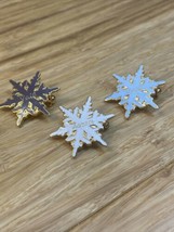 Lot of 3 Vail Aspen Colorado Snowflake Lapel Pin Pinback Travel Souvenir KG - $15.84