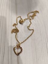 Vintage Avon Gold Tone Heart Pendant Necklace Prong Set Rhinestones Sign... - €6,79 EUR