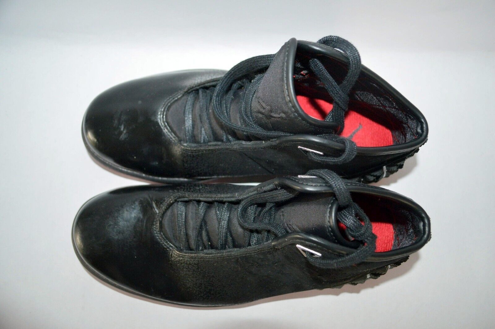Jordan instigator black and red deals