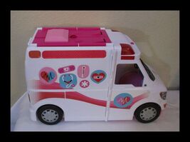 Barbie Ambulance/Mobile Clinic 2017 - €25,77 EUR