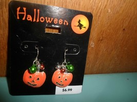 Halloween earrings New on card pumpkins. french wire - £4.63 GBP