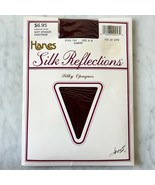 Hanes Silk Reflections Silky Opaques Pantyhose Color Garnet Size A-B - $234.18 MXN