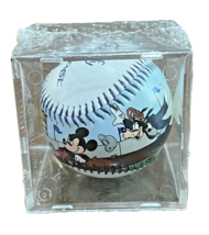 Disney Las Vegas  Mickey Mouse &amp; Friends Collectable Baseball - $902.23 MXN