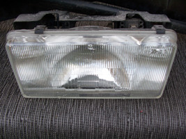 1990 1991 1992 Cadillac Brougham Fleetwood Left Headlight Oem Used 16511640 - $197.99