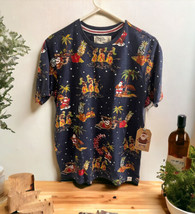 Men&#39;s Christmas T-Shirt Free Planet Santa Short Sleeve Size Small Hawaiian Aloha - £13.21 GBP