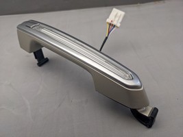 OE 2015-22 Cadillac CT4 CT6 XT5 Front LH or RH LED Exterior Door Handle ... - £51.02 GBP