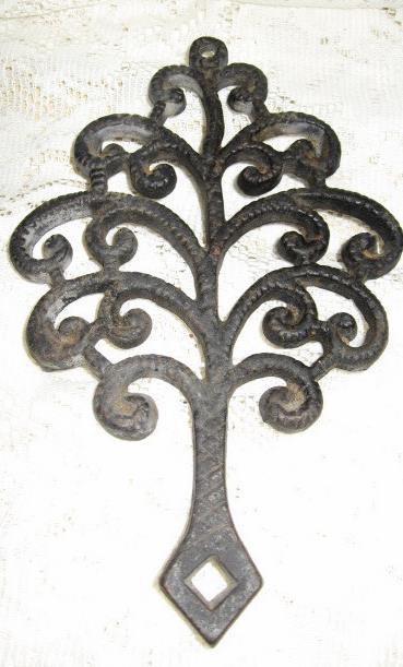 Wilton - Trivet -Cast Iron - Tree of Life- PA- USA - £10.41 GBP