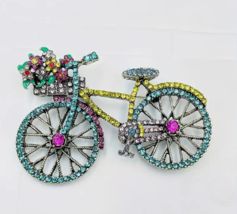 Vintage  bicycle pin brooches - €8,67 EUR