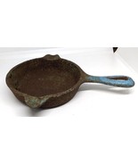 Vintage #1050 Made In USA Mini Cast Iron 3.75&quot; Frying Pan Ashtray - $8.90