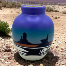 Vtg Cedar Mesa Native American Hand Painted 6&quot; Tall Pottery Vase Signed Blue - £15.27 GBP