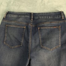 31.5 x 28 CHICO&#39;S So Slimming Medium Wash Stretch Jeans - $23.01