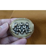 b-monkey-21 Speak no evil see hear 3 wise monkeys monkey oval brass pin ... - €17,04 EUR