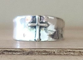 Antique Looking ~ Cross Ring ~ Silver ~ Wide Band Ring ~ Size 9 - £11.76 GBP