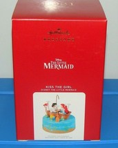 2021 Hallmark Disney The Little Mermaid Kiss the Girl Musical Magic Orna... - £59.65 GBP