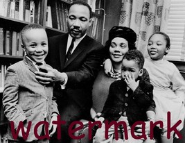 Martin Luther King Jr. Fixing Sons Tie for Family Photo B&amp;W 8x10 Glossy ... - $8.90