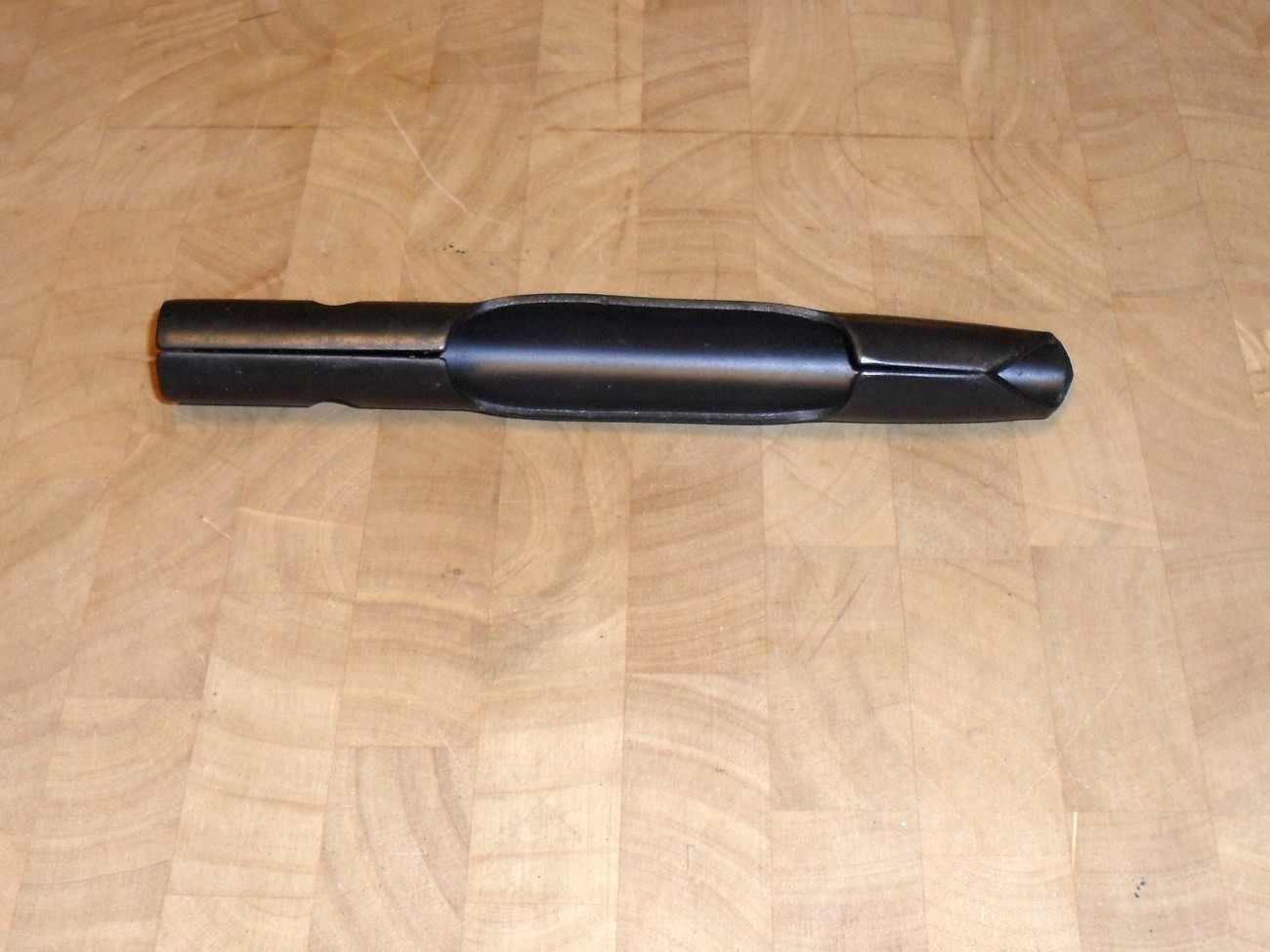 Closed Spoon for Bluebird 424, 530A, 742 Ryan Lawnaire IV aerator 100032, 87305