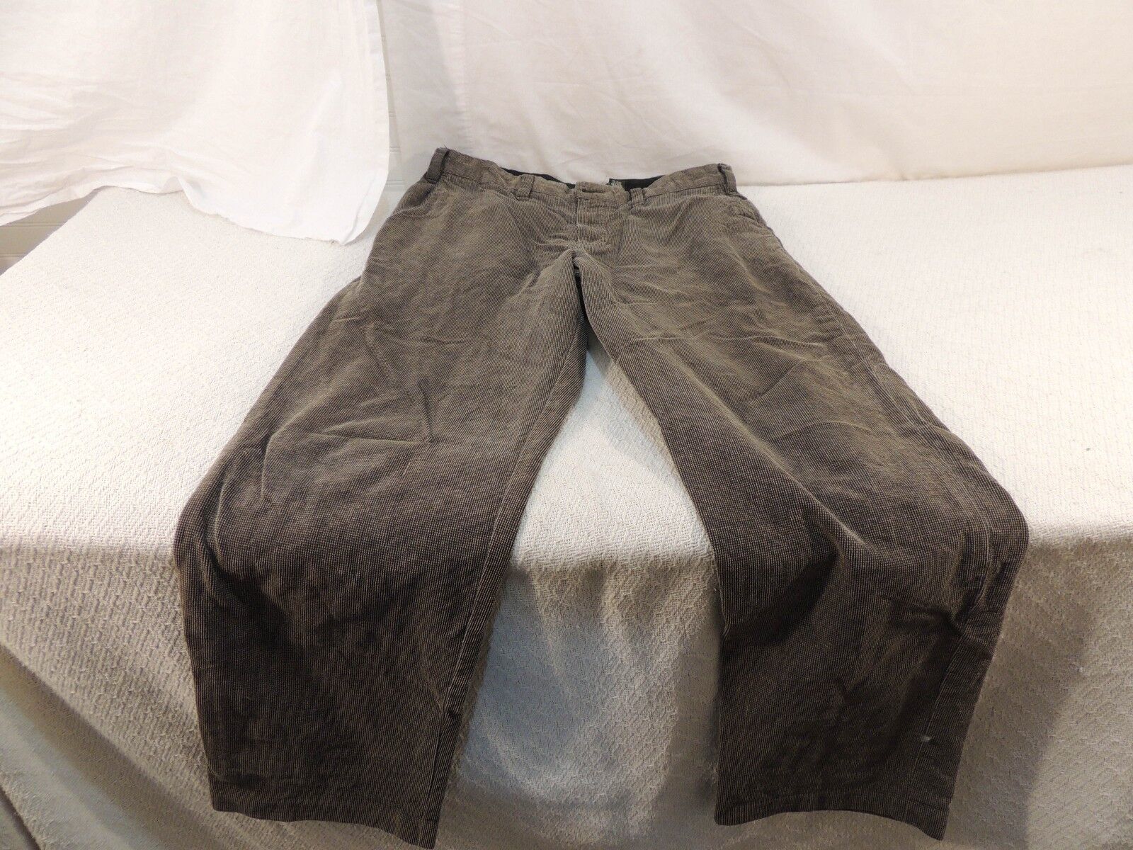 Eddie Bauer Classic Fit Casual Dress Pants Men&#39;s 36x34 100% Cotton 50657 - $18.62