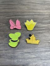 Lot of 4 Disney Hats Mystery Trading Pins Minnie Goofy Queen KG JD - $4.94