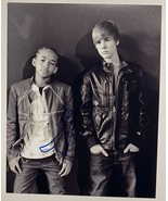 Justin Bieber Autographed Glossy 8x10 Photo - $2,850.83 MXN