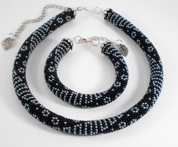 Jewelery set: beaded Necklace and Bracelet, Geometric, floral pattern, H... - $50.00
