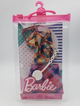 Barbie Fashion Pack Plaid Top &amp; Skirt With Purse &amp; Sunglasses Mattel New - $9.71 CAD