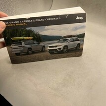 2023 Jeep Grand Cherokee / Grand Cherokee L Owners Manual Factory Original - $14.84