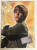 Justin Bieber Panini Trading Card Sticker Justin In Green - $2.48