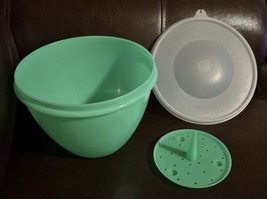 VTG Tupperware Crisp-It Lettuce Keeper Bowl Lid Spike Jadite Green 679 6... - $24.74