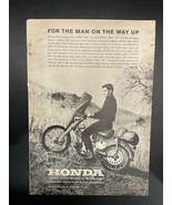 1964 Honda Motorcycle Print Ad 6” x 9” B&amp;W - For the Man on the Way Up - €5,13 EUR