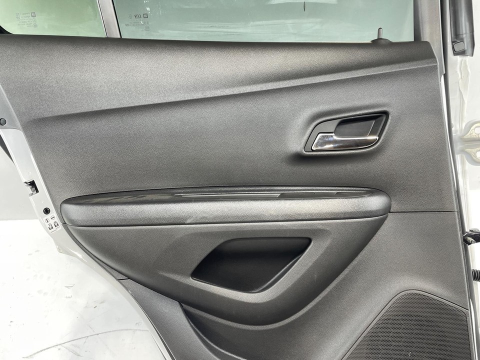2013-2022 Chevy Trax LS LH Passenger Rear Door Assembly Panel & Glass Scratch Item image 15