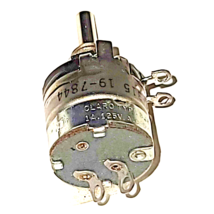 Und Lab  10 Kilohm potentiometer with switch 601-315-05 5905-21-878-8185 - $4.72