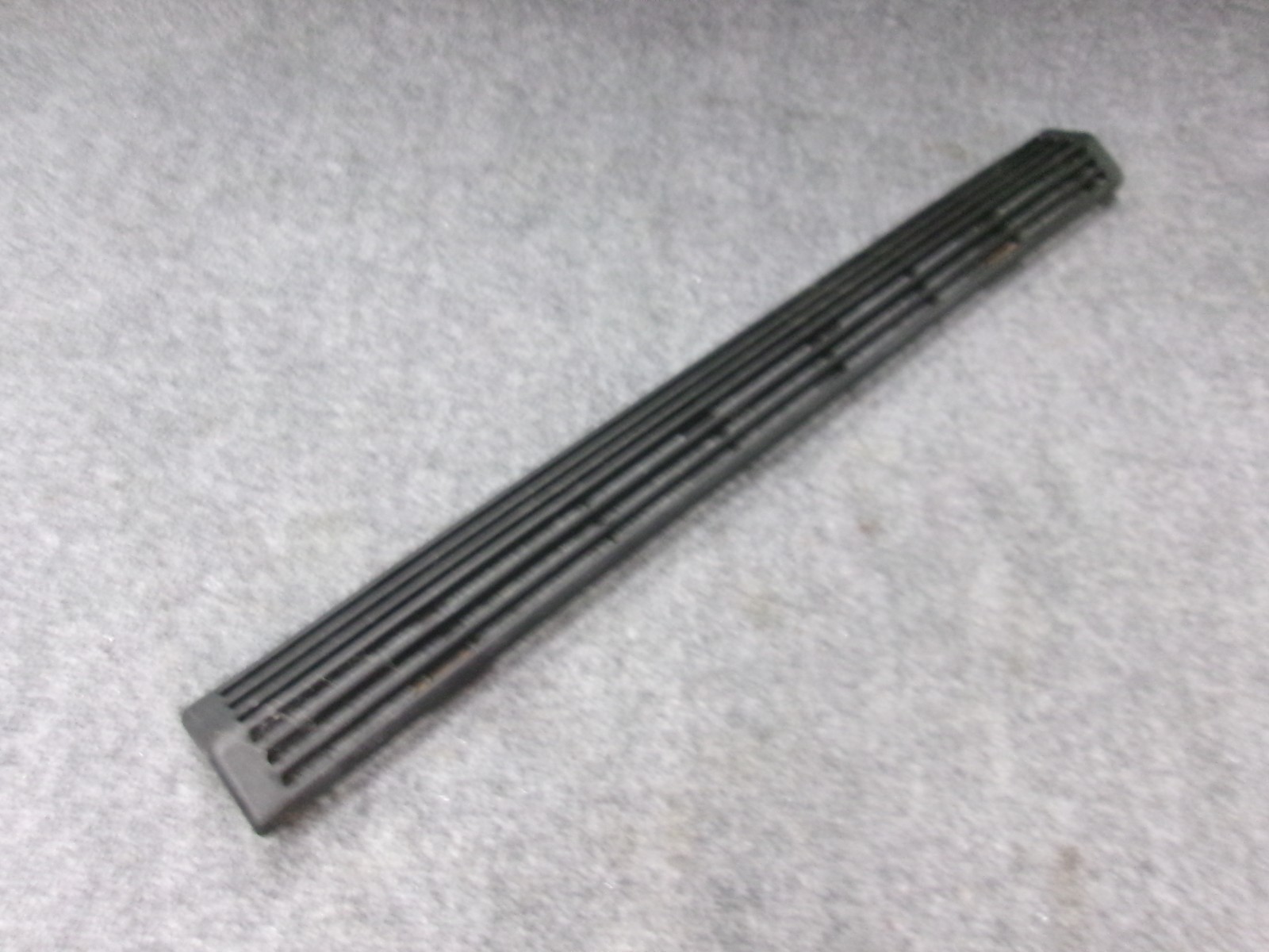 10474806 KENMORE REFRIGERATOR TOE KICKPLATE GRILLE - $40.00
