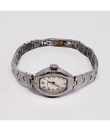 Vintage 1978 N8 Caravelle Mechanical Analog Watch - Women&#39;s Silver Tone - $243.28 MXN