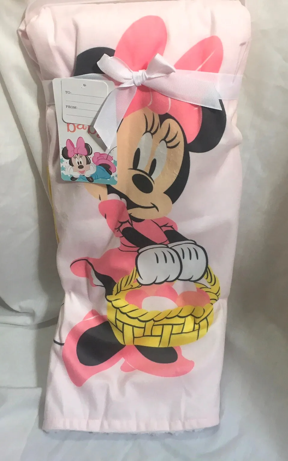 Minnie Mouse w/Basket Blanket w/Fleece Back - £19.54 GBP