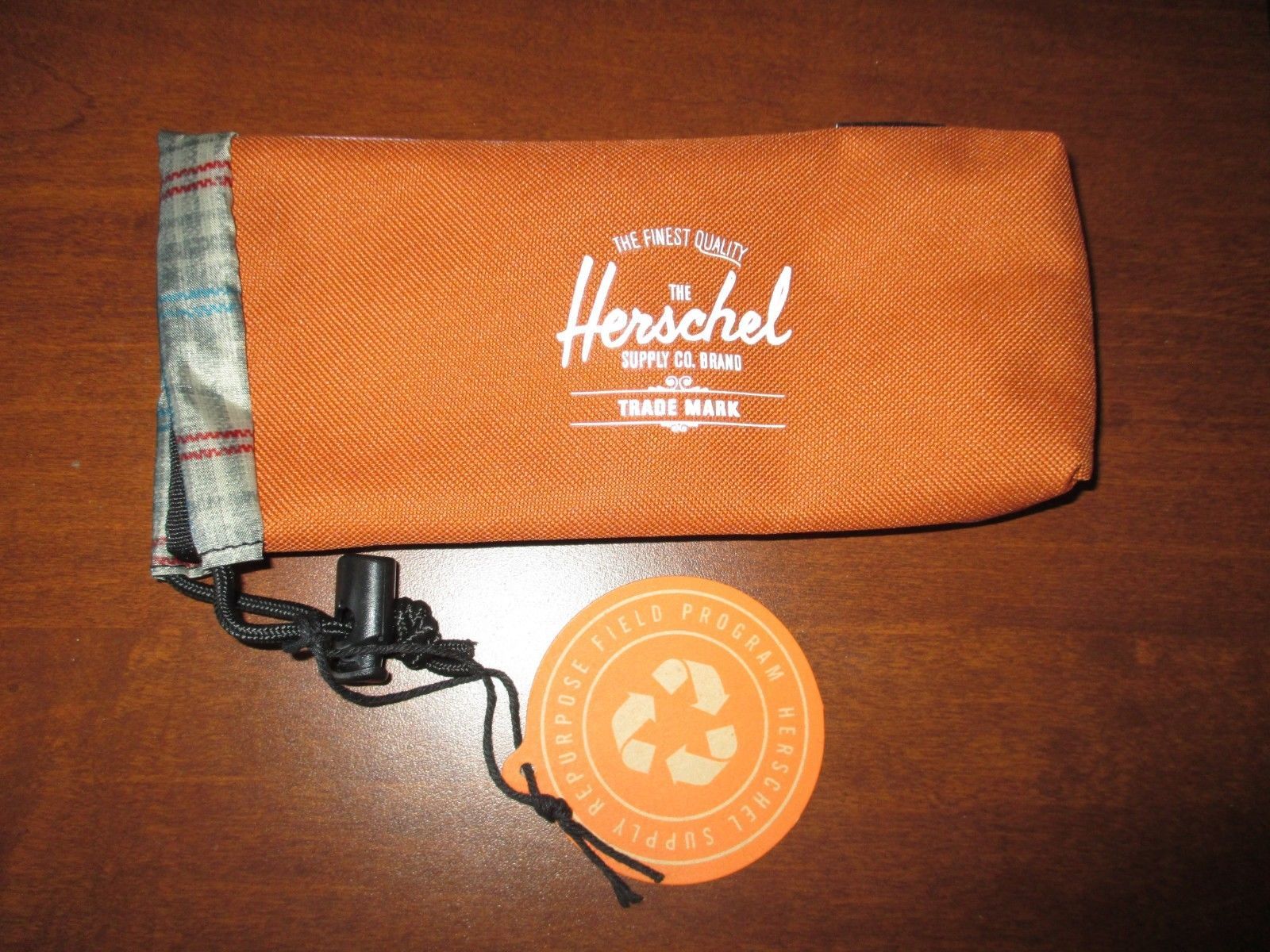Herschel Sunglass / Eyeglass Case with pull string toggle ~ Awesome!  HE... - $9.99