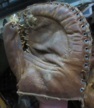 Vintage leather Baseball Glove model M24 with Gripper Pocket - £21.93 GBP