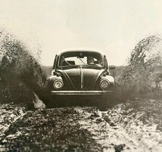 1968 Volkswagen Bug Road Tested Advertisement Life Magazine Automobilia ... - $376.05 MXN