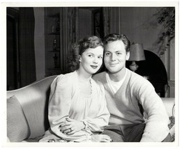*Movie Stars Shirley Temple &amp; Husband John Agar Posed 8x10 At Home (Late 1940&#39;s) - £19.54 GBP