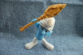 McDonald&#39;s Clumsy Smurf  Toy 2011 - £1.21 GBP