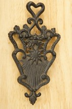 Vintage Kitchen Wilton Black Cast Iron Trivet Heart Floral Scroll 5.5&quot; - £10.44 GBP