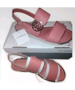 Liz Claiborne Womens  Gold Tone Logo Flat Sandals Coral Size 6M - $32.69 CAD