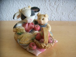 1993 Mary Moo Moo’s “You are the Apple of my Eye” Figurine  - $22.00