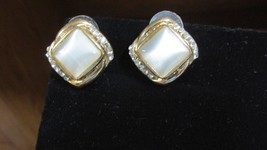 &quot;&quot;WHITE CENTER SQUARE WITH RHINESTONE SIDES&quot;&quot; - EARRINGS - CLASSIC DESIGN - £6.97 GBP