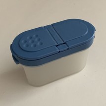 Tupperware Modular Mate Small Spice Shaker Container Blue Lid #1843 - £4.01 GBP