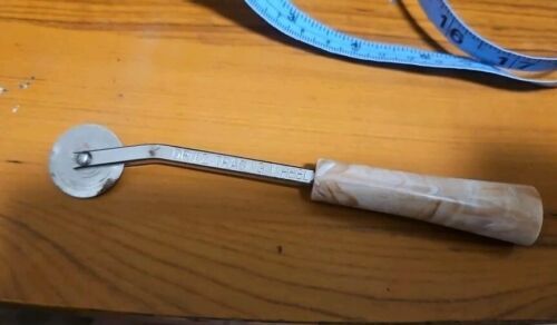 1 VINTAGE Sewing DRITZ TRACING WHEEL Bakelite Handle  Tool Sew Knitting - $7.92