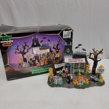 Lemax Spooky Town Collection Halloween Festival 2004 Holiday Decor 43422... - $48.37