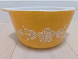 Vintage Pyrex 473 Butterfly Daisy Yellow Gold Casserole 1 Quart No Lid - $12.38
